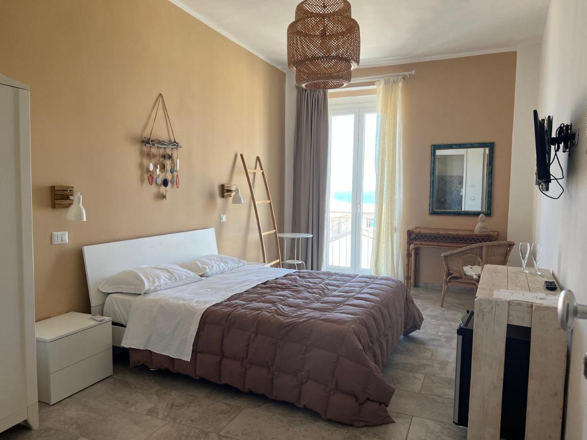 Bed and Breakfast Brezza Marina Тропея Экстерьер фото